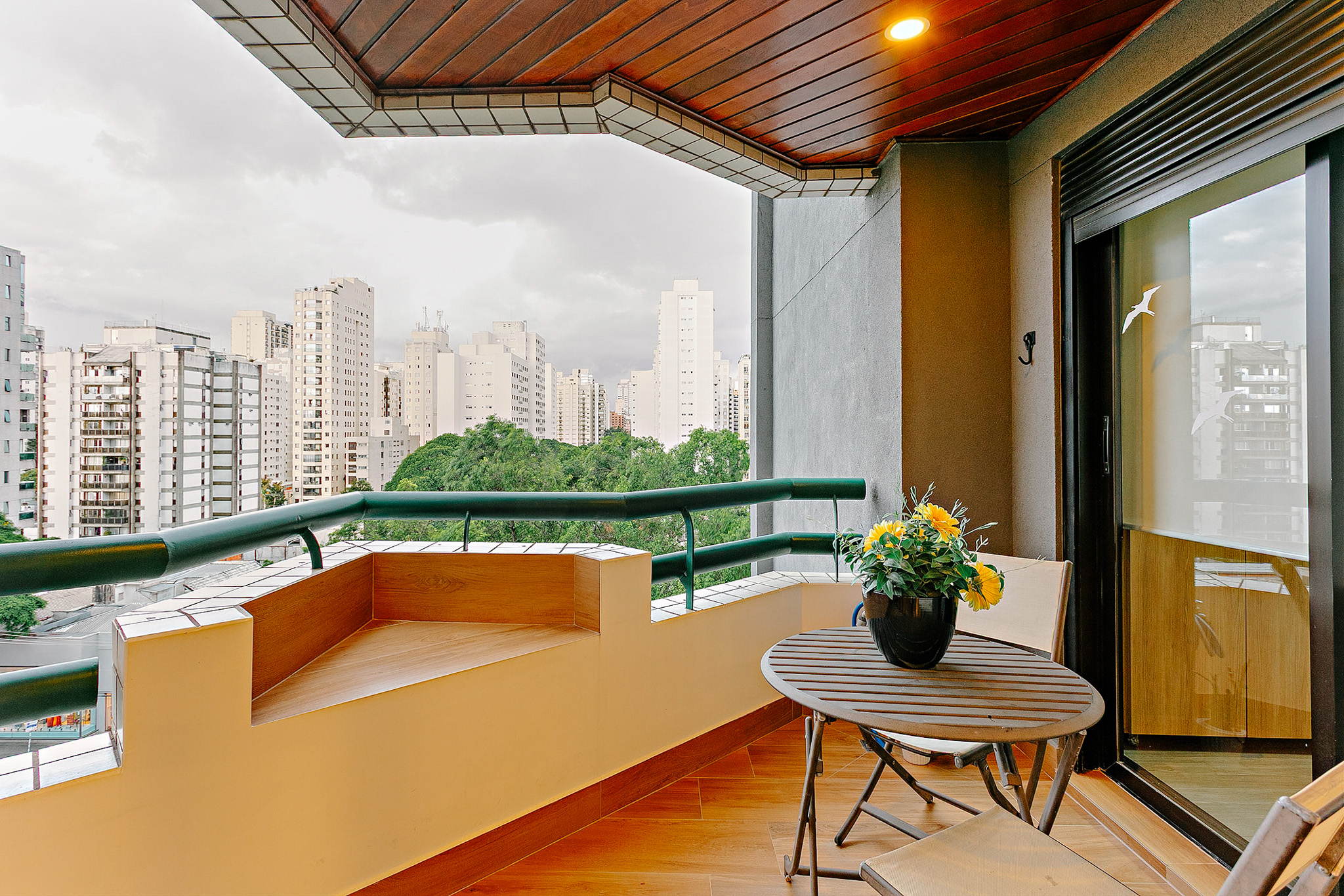 Apartamento no Moema Pássaros